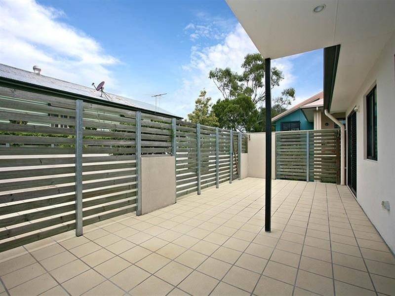 4/153 Riding Road, Balmoral QLD 4171