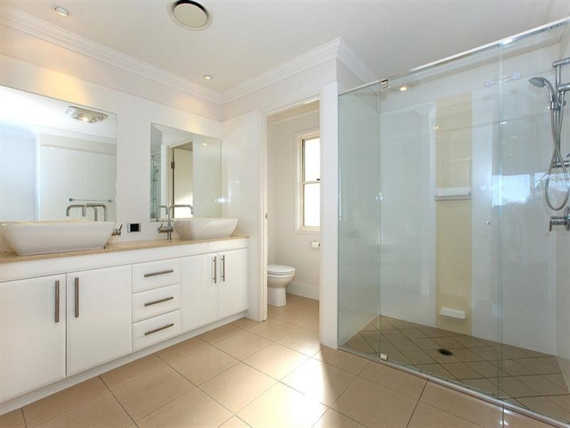 81 Raeburn Street, Manly West QLD 4179