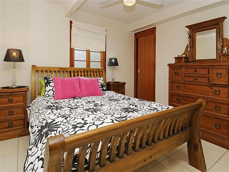 30 Katoomba Avenue, Hawthorne QLD 4171