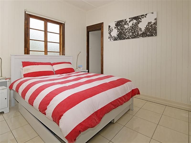 30 Katoomba Avenue, Hawthorne QLD 4171