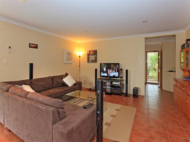 8 Oakwood Court, Hemmant QLD 4174