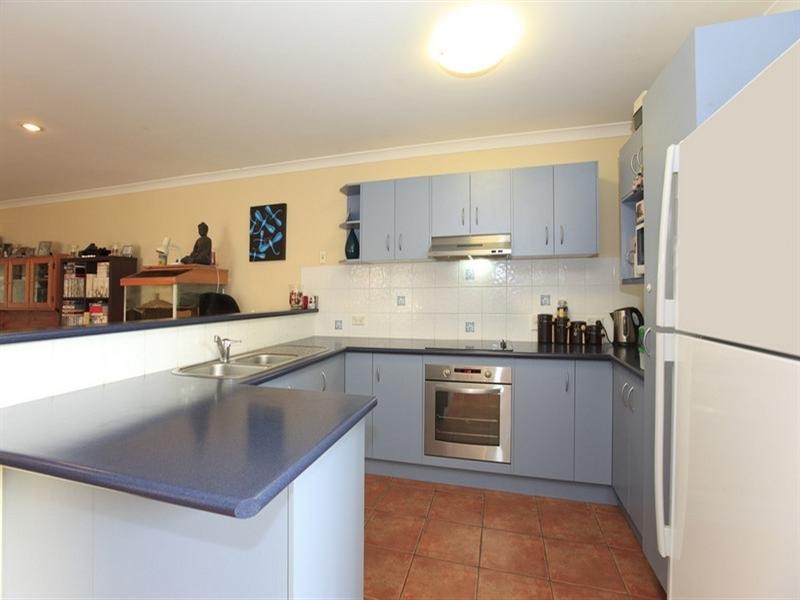 8 Oakwood Court, Hemmant QLD 4174