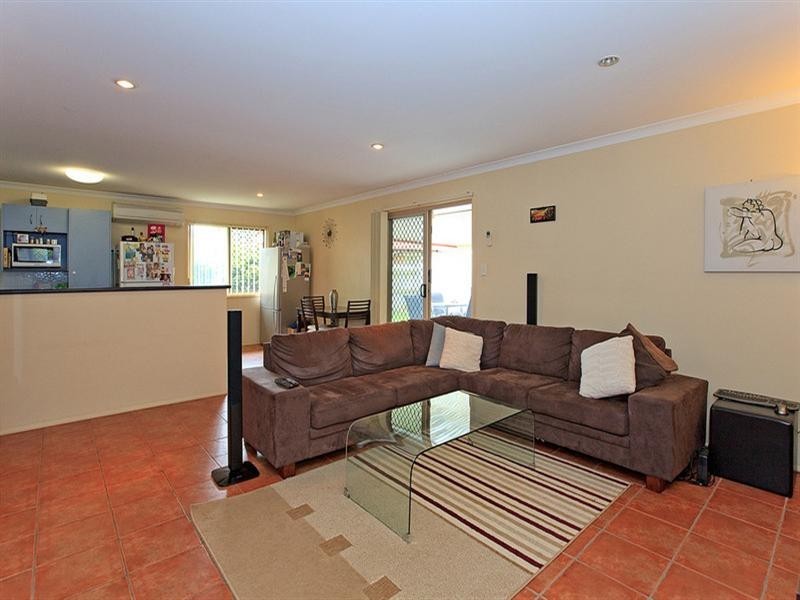 8 Oakwood Court, Hemmant QLD 4174