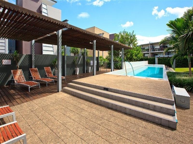 10/18 Addison Avenue, Bulimba QLD 4171