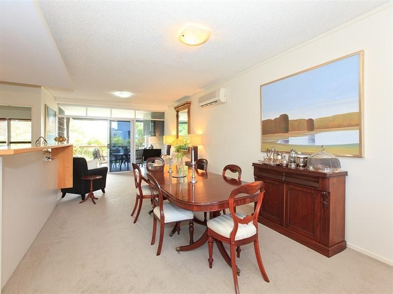 10/18 Addison Avenue, Bulimba QLD 4171