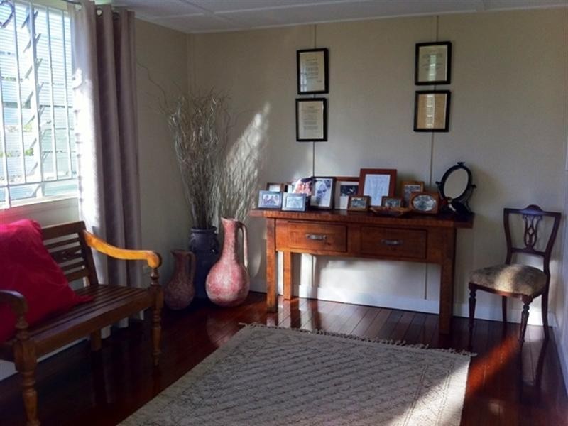 57 Lewis Street, Camp Hill QLD 4152