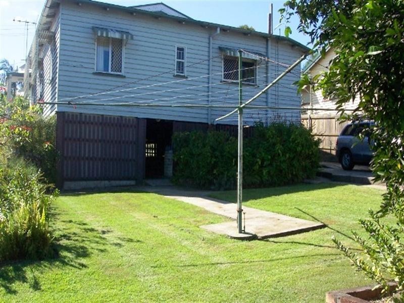 57 Lewis Street, Camp Hill QLD 4152