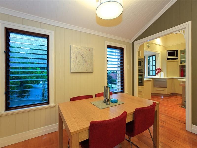 45 Dover Street, Hawthorne QLD 4171