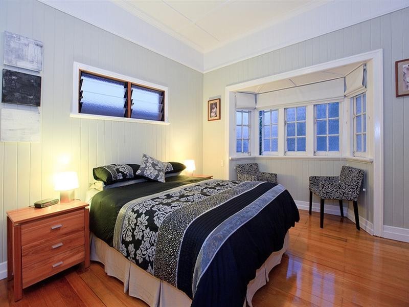 45 Dover Street, Hawthorne QLD 4171