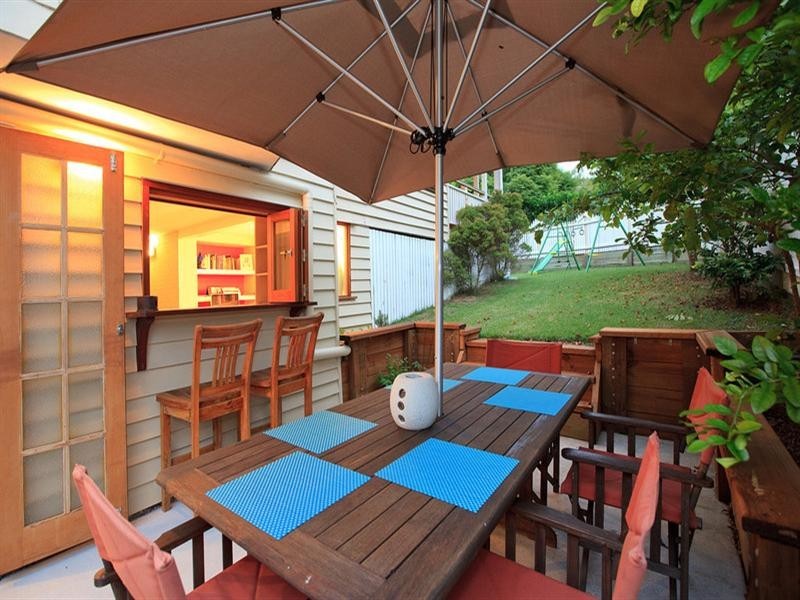 45 Dover Street, Hawthorne QLD 4171