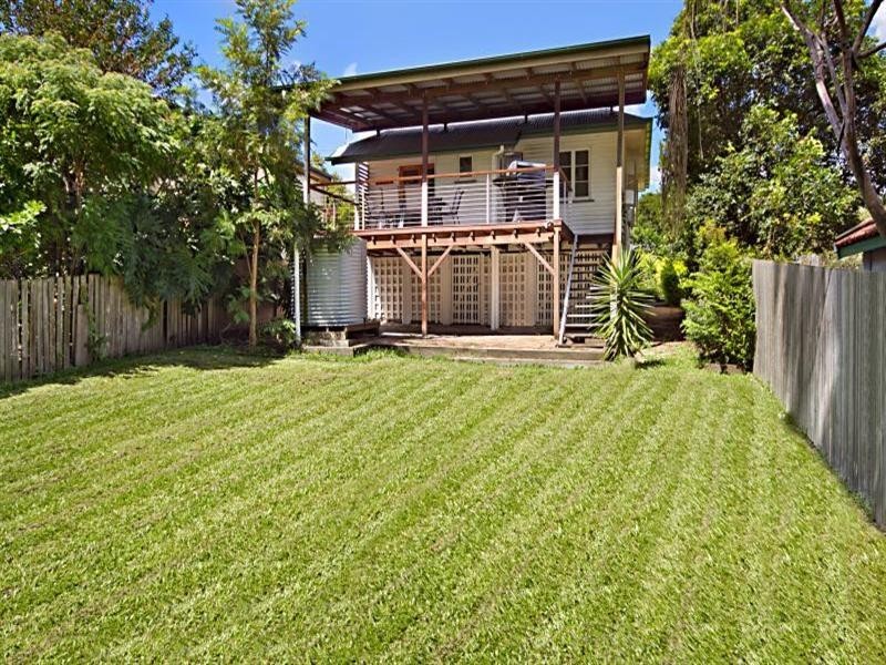 41 Russell Avenue, Norman Park QLD 4170