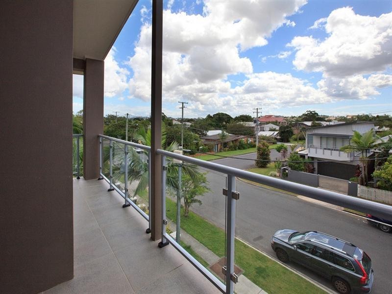 9/18 Barton Road, Hawthorne QLD 4171