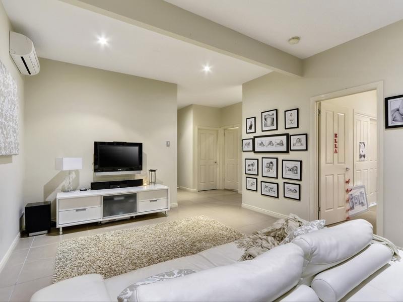 145 Morehead Avenue, Norman Park QLD 4170