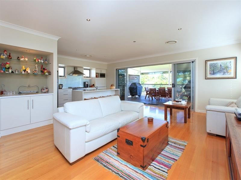 15 Kelsey Street, Coorparoo QLD 4151