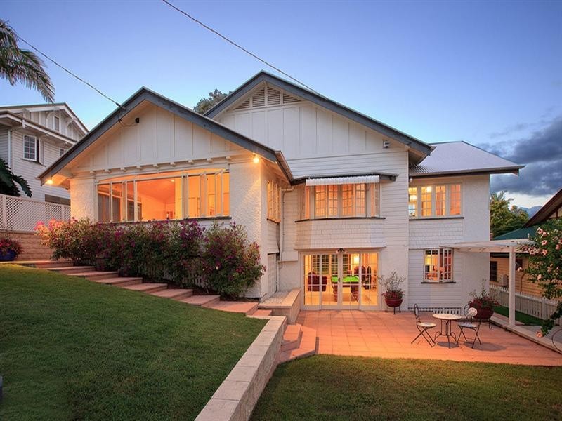 30 Philip Street, Hawthorne QLD 4171