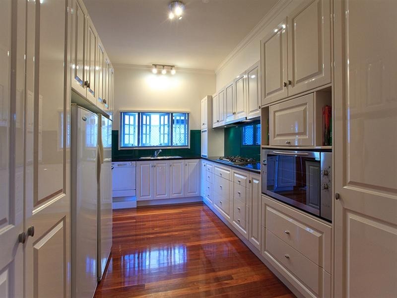 30 Philip Street, Hawthorne QLD 4171