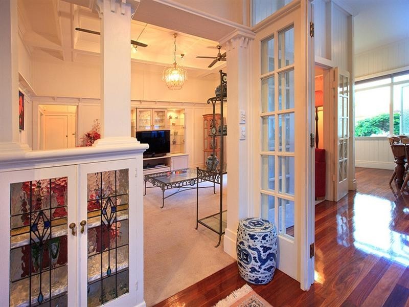 30 Philip Street, Hawthorne QLD 4171