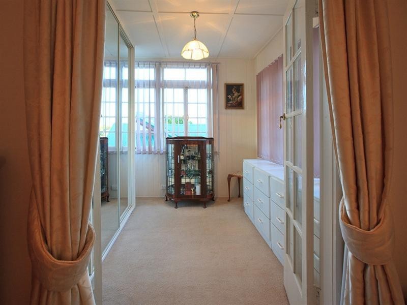 30 Philip Street, Hawthorne QLD 4171