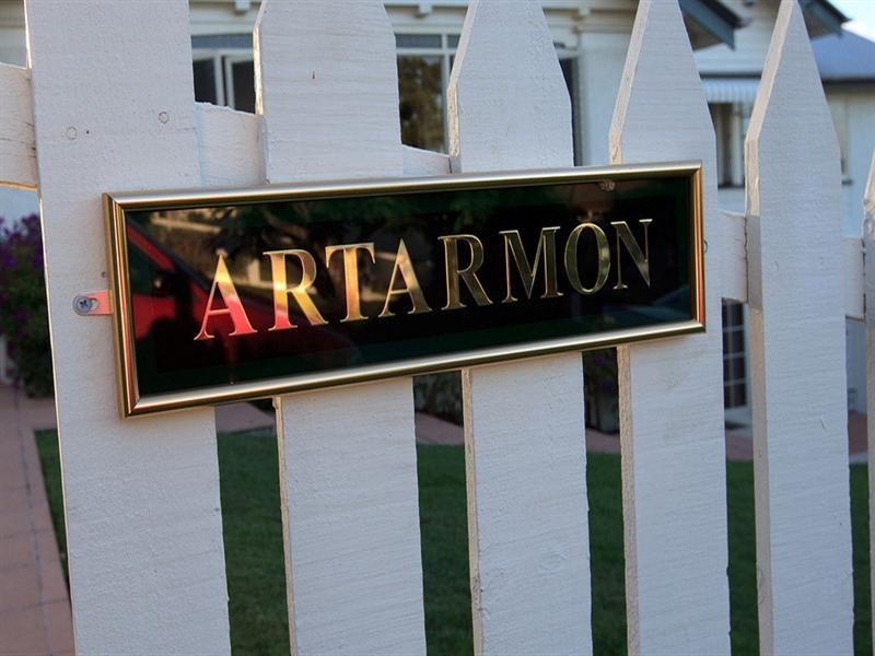 30 Philip Street, Hawthorne QLD 4171