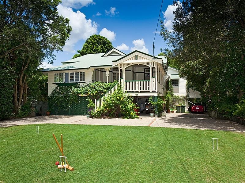 19 Ivy Street, Indooroopilly QLD 4068