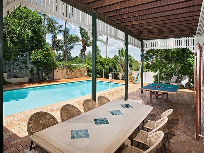 19 Ivy Street, Indooroopilly QLD 4068