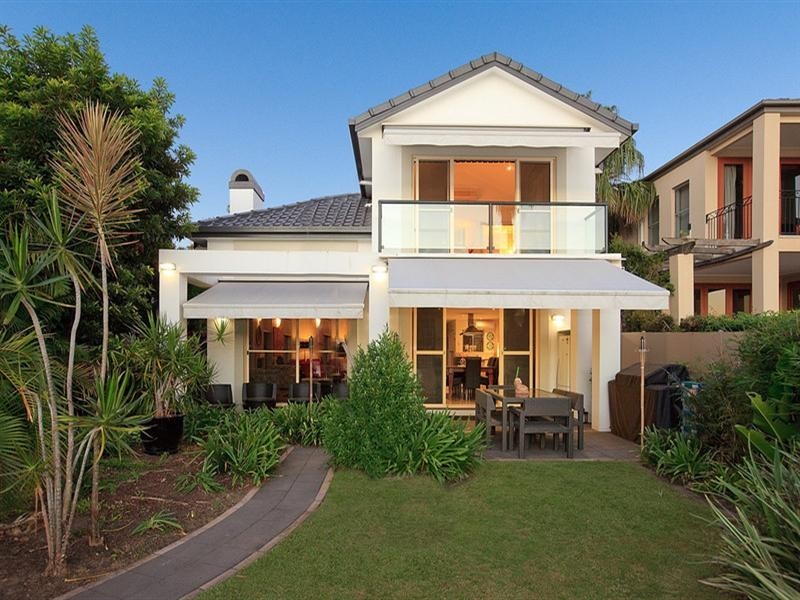 18 Scott Street, Hawthorne QLD 4171