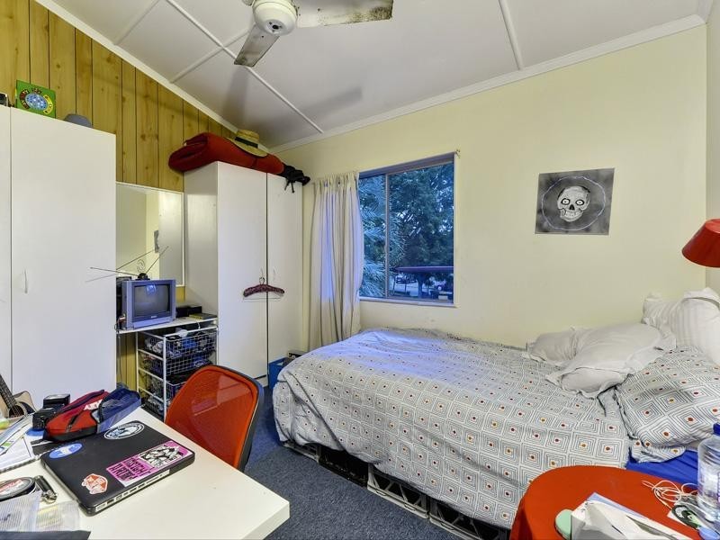 62 Moore Street, Morningside QLD 4170