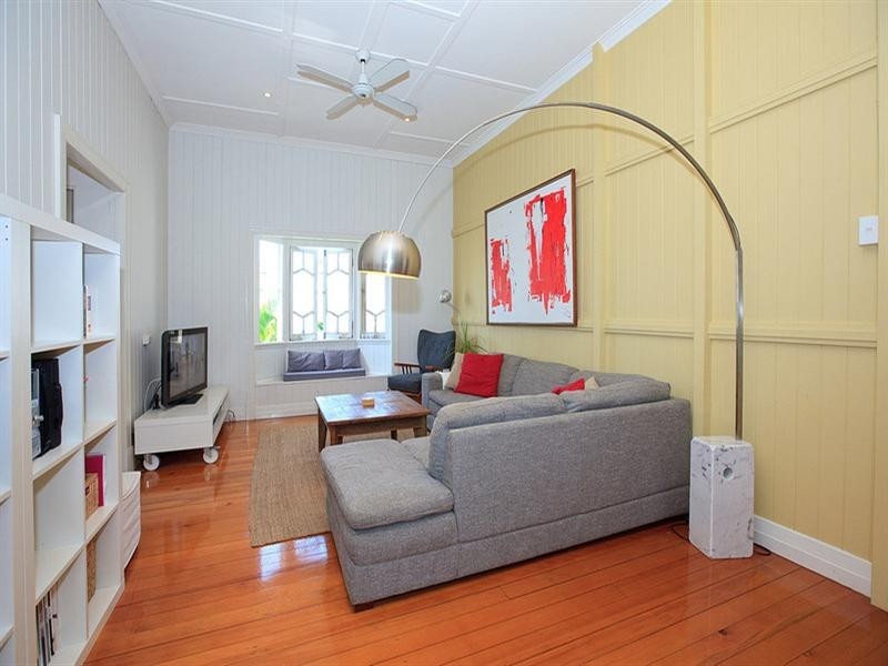 35 Katoomba Avenue, Hawthorne QLD 4171