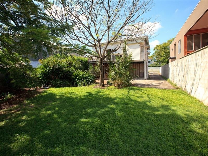 35 Katoomba Avenue, Hawthorne QLD 4171