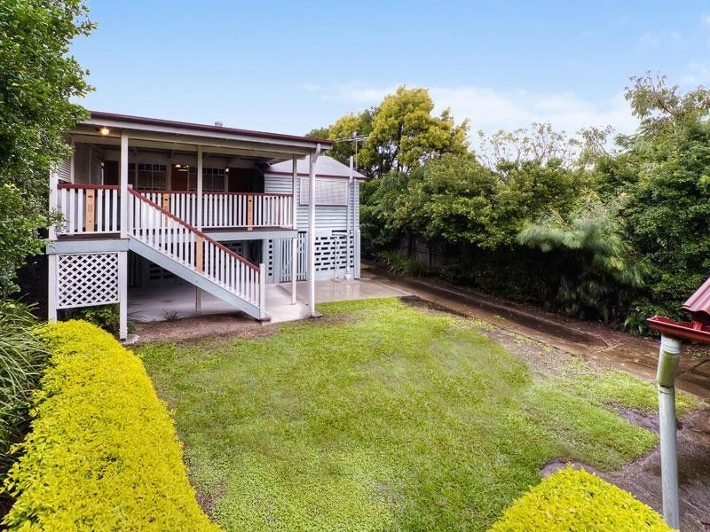 10 Deviney Street, Morningside QLD 4170