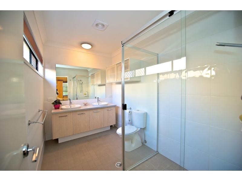 27 Celestial Court, Carina QLD 4152