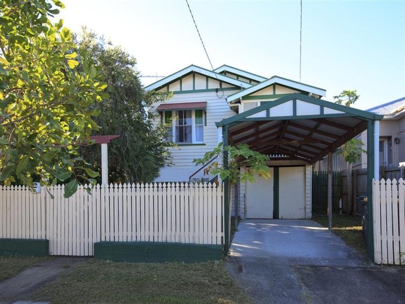 42 Belgrave Street, Balmoral QLD 4171