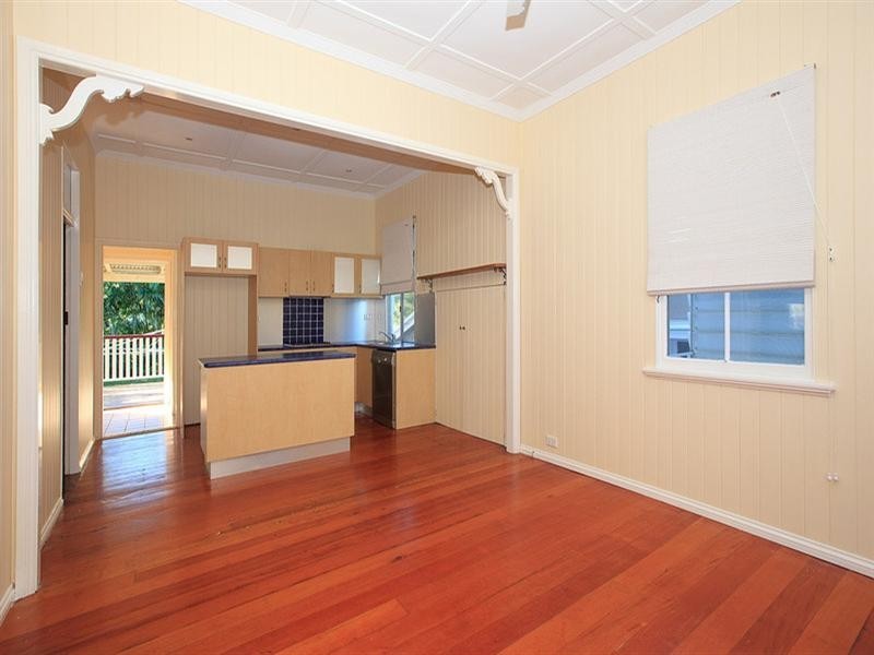 42 Belgrave Street, Balmoral QLD 4171