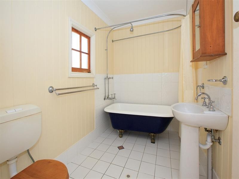 42 Belgrave Street, Balmoral QLD 4171