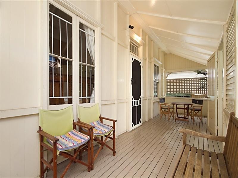 312 Wynnum Road, Norman Park QLD 4170