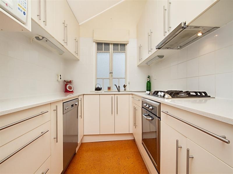 312 Wynnum Road, Norman Park QLD 4170