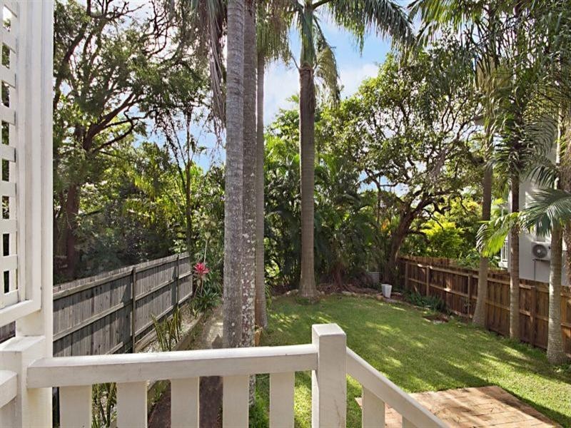 312 Wynnum Road, Norman Park QLD 4170