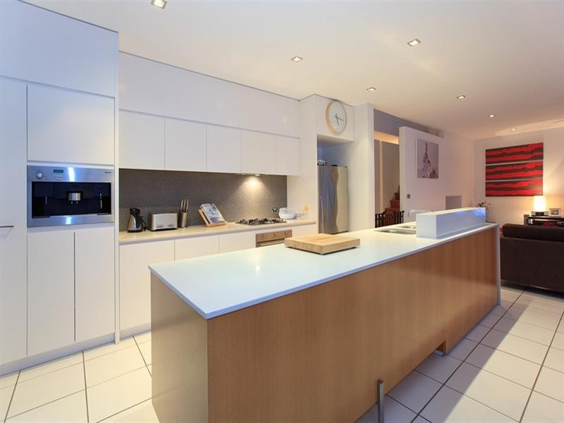 4 Ebb Court, Bulimba QLD 4171