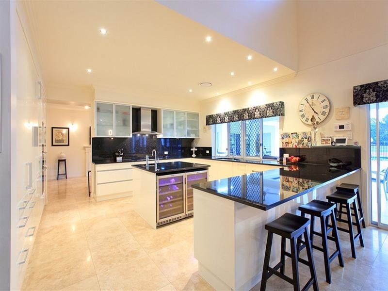 124 London Road, Belmont QLD 4153