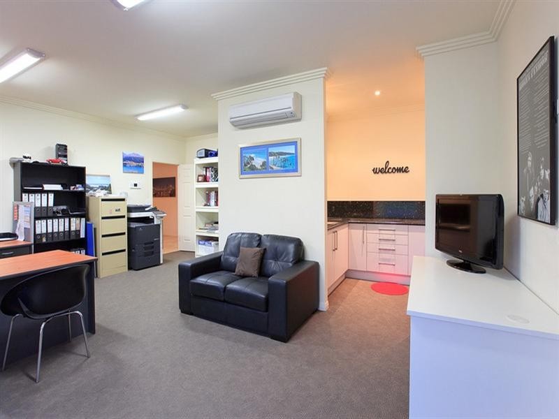 124 London Road, Belmont QLD 4153