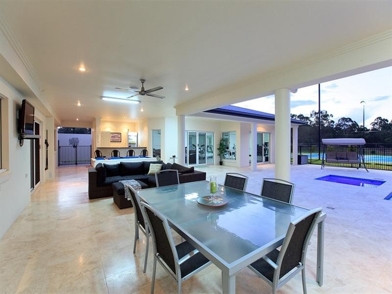 124 London Road, Belmont QLD 4153