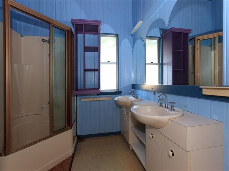 56 Grenade Street, Cannon Hill QLD 4170