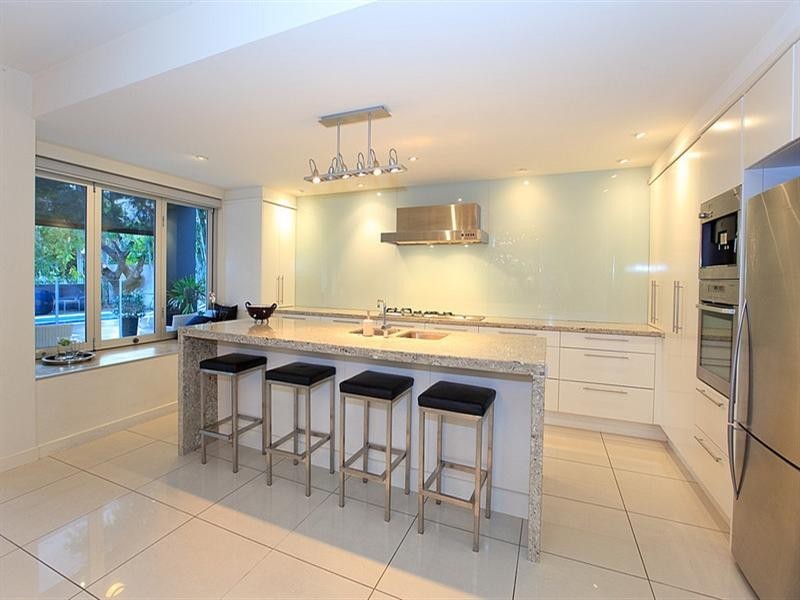 33 Aaron Avenue, Hawthorne QLD 4171