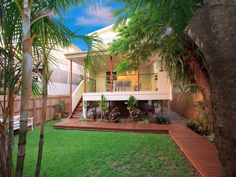26 Orchard Street, Hawthorne QLD 4171