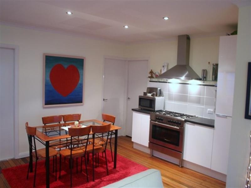 30 Burrai Street, Morningside QLD 4170