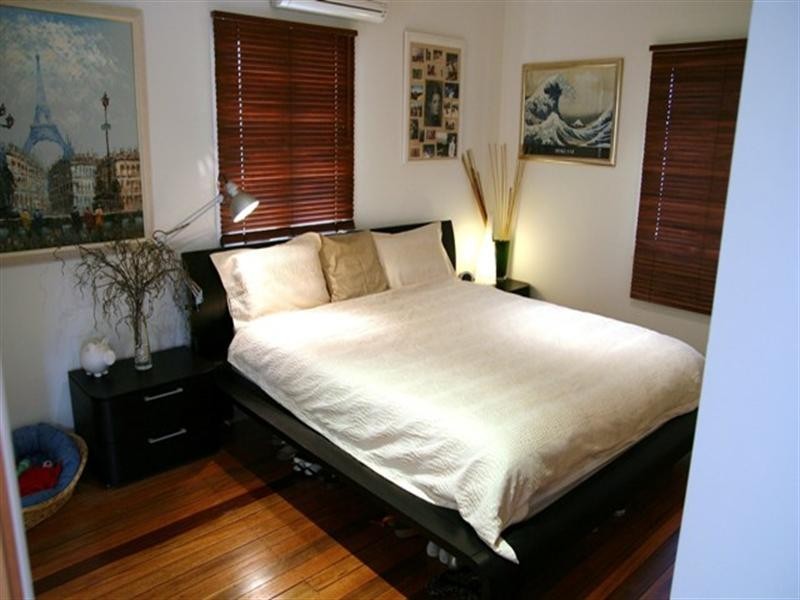 30 Burrai Street, Morningside QLD 4170