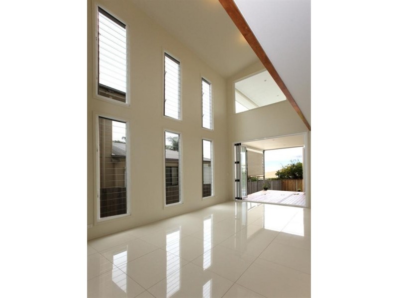 54 Shelley Street, Cannon Hill QLD 4170