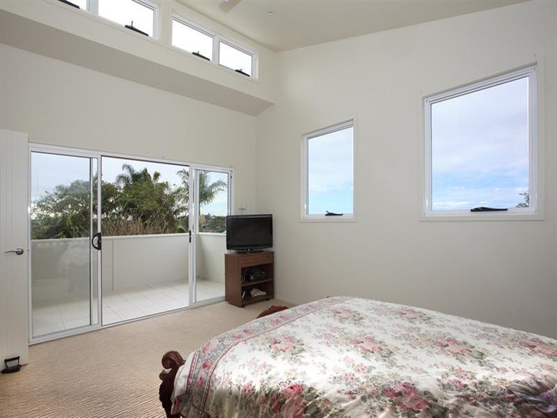 54 Shelley Street, Cannon Hill QLD 4170