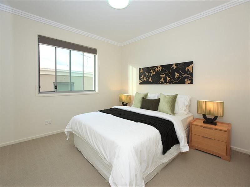 27 Taylor Street, Balmoral QLD 4171