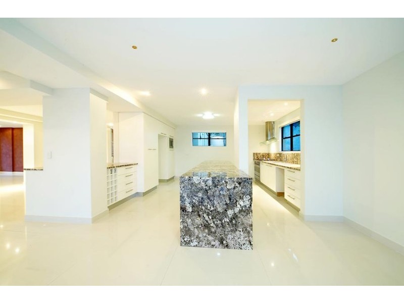 43 Dilkera Street, Balmoral QLD 4171